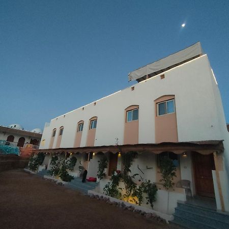 Al Deira Dahab Hotel Buitenkant foto